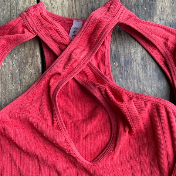 Red Ribbed Cut-Out Long Sleeve Top - Picture 2 of 3